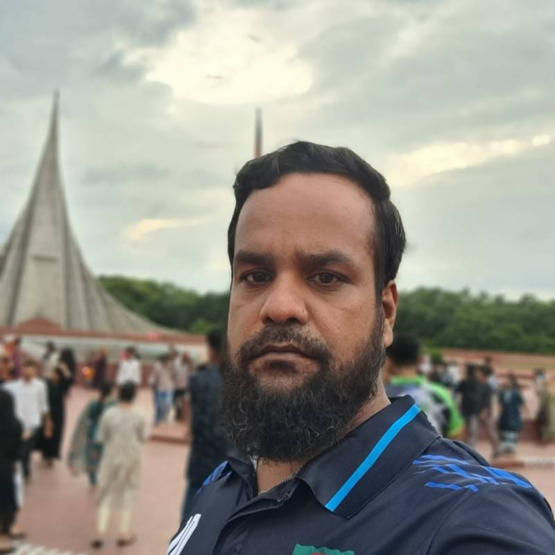 Faruk, 40, Orange