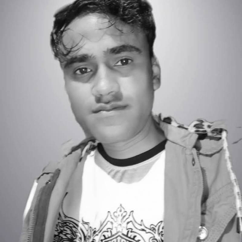Akash, 31, Gulbaar