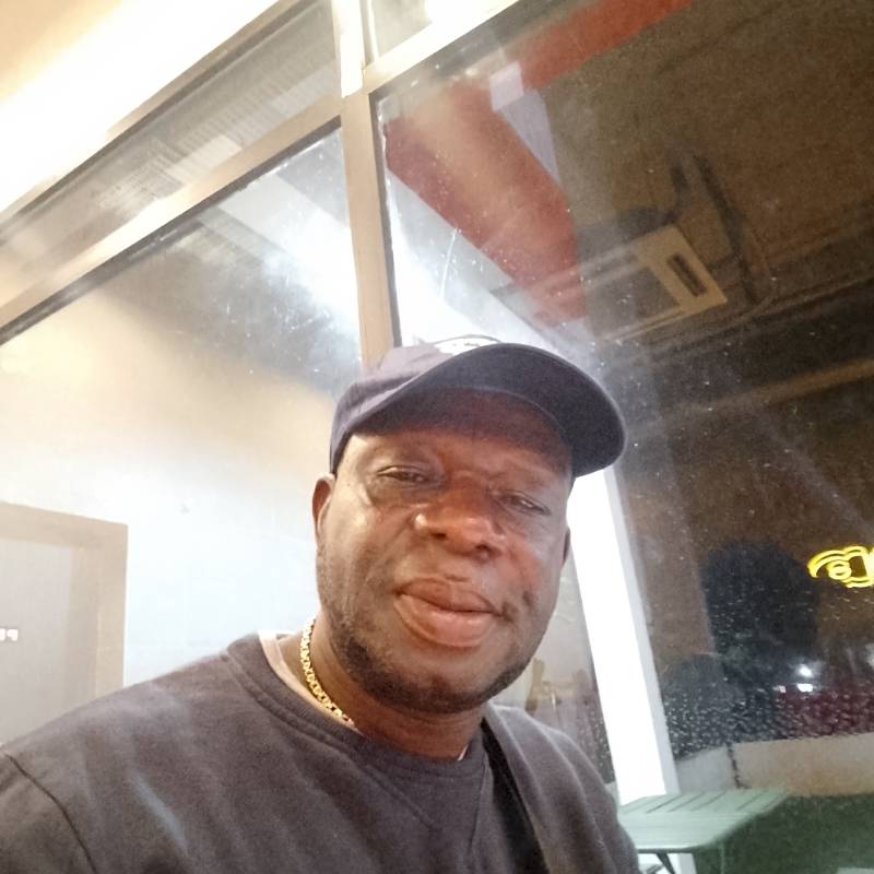 https://allsingleads.com dating Donny in France