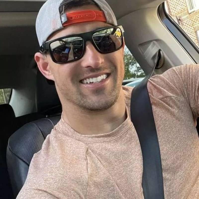 https://allsingleads.com dating JohnKennedyMichael in United States
