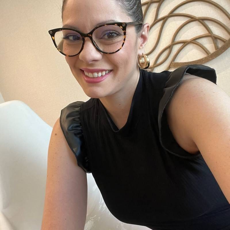 1985carolinediaz dating