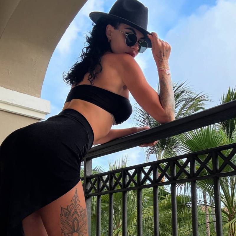 IsseyEkayaim71018 dating