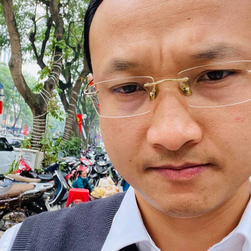 ZhangWei72526 dating