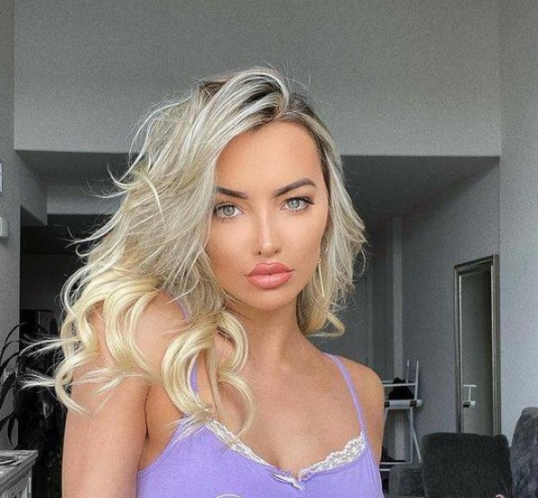 NinaLefevre56227 dating