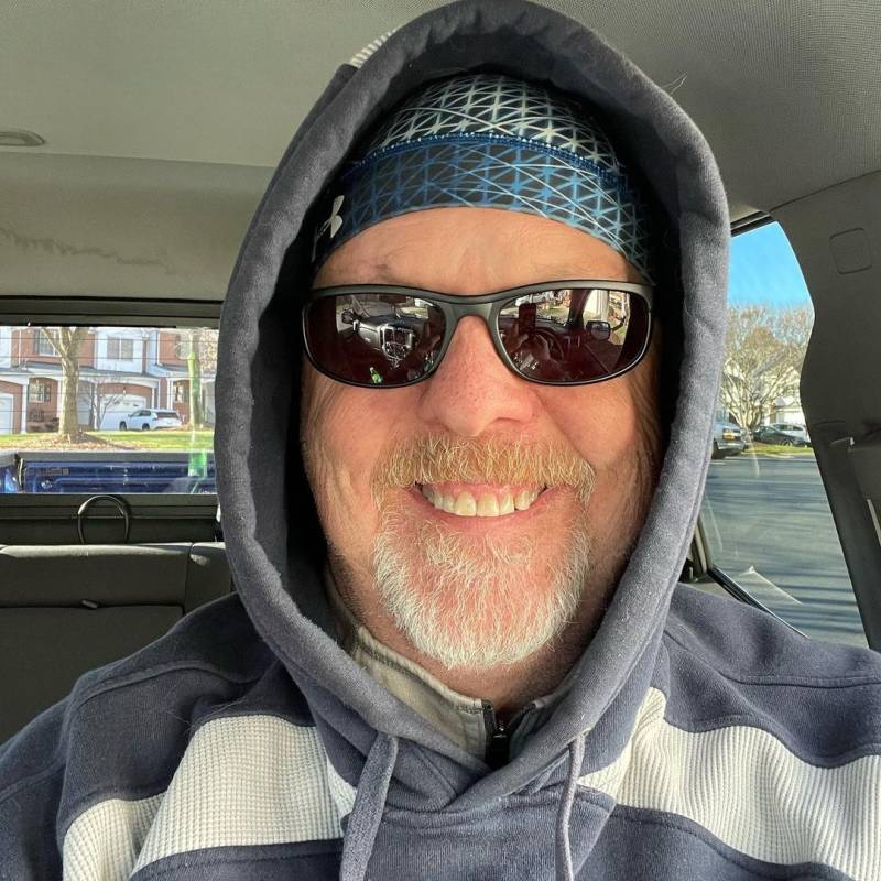 Benjamin27945 dating