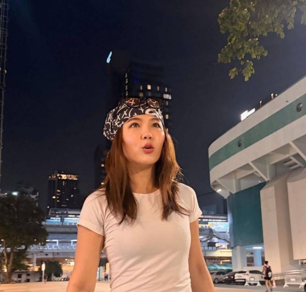 Kanya21217 dating