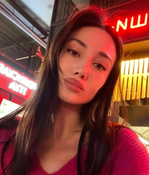 Jenni54135 dating