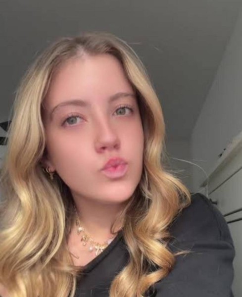 Cherry20998 dating
